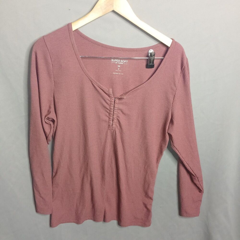 Super Soft by Torrid Ribbed Long Sleeve Hook and Eye Neckline Shirt Size 2 Rose